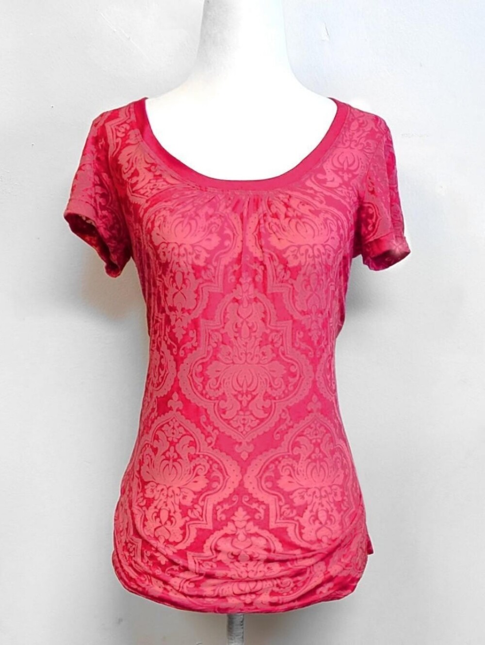 2000s Delia's Boho Y2K Salmon Pink & Red Damask Print Top | Size M